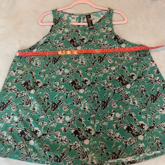 Kaliyanna sleeveless top size L - Picture 5 of 7